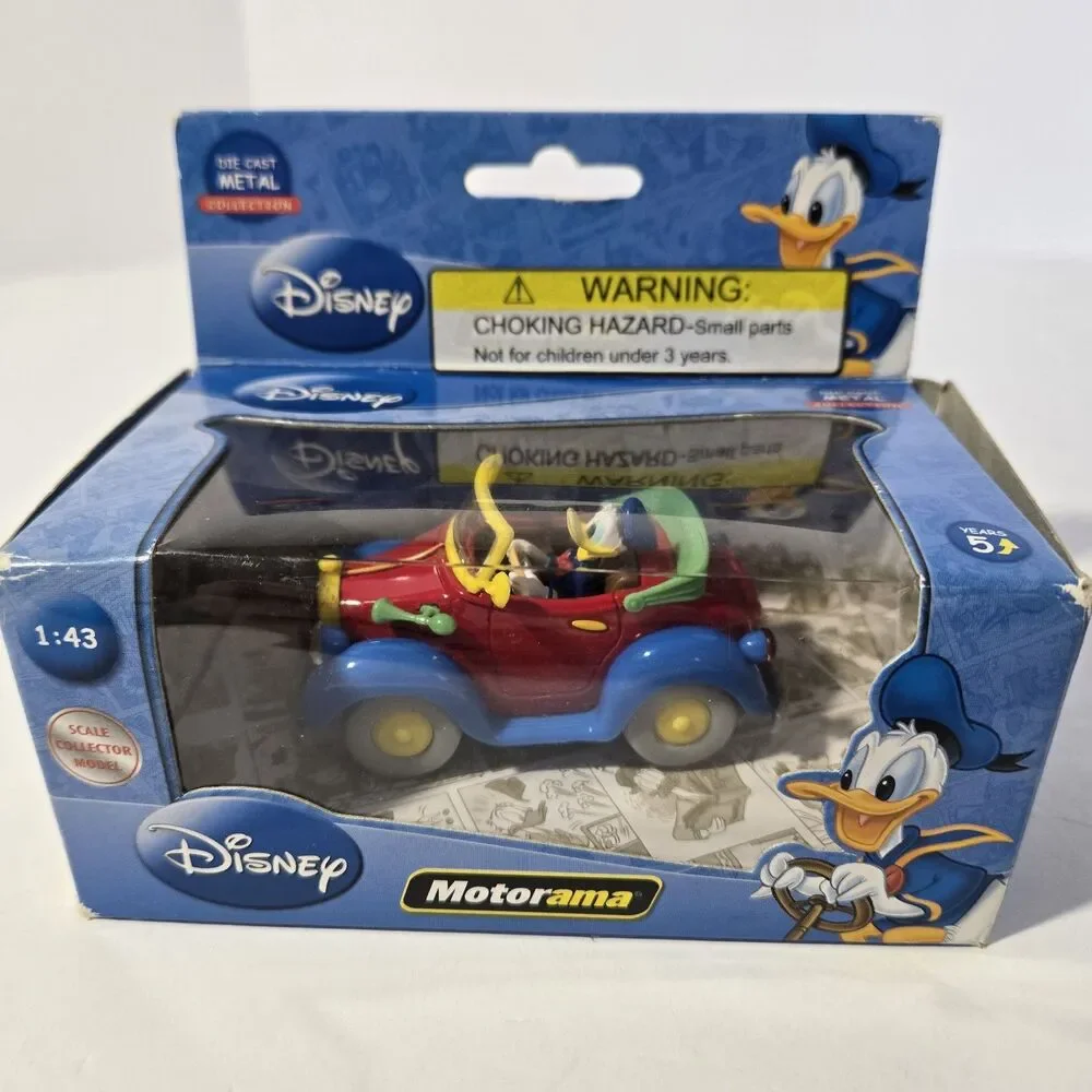 Disney Motorama Donald Duck Die Cast Metal 1:43 Scale Car #496035 NIB Collector